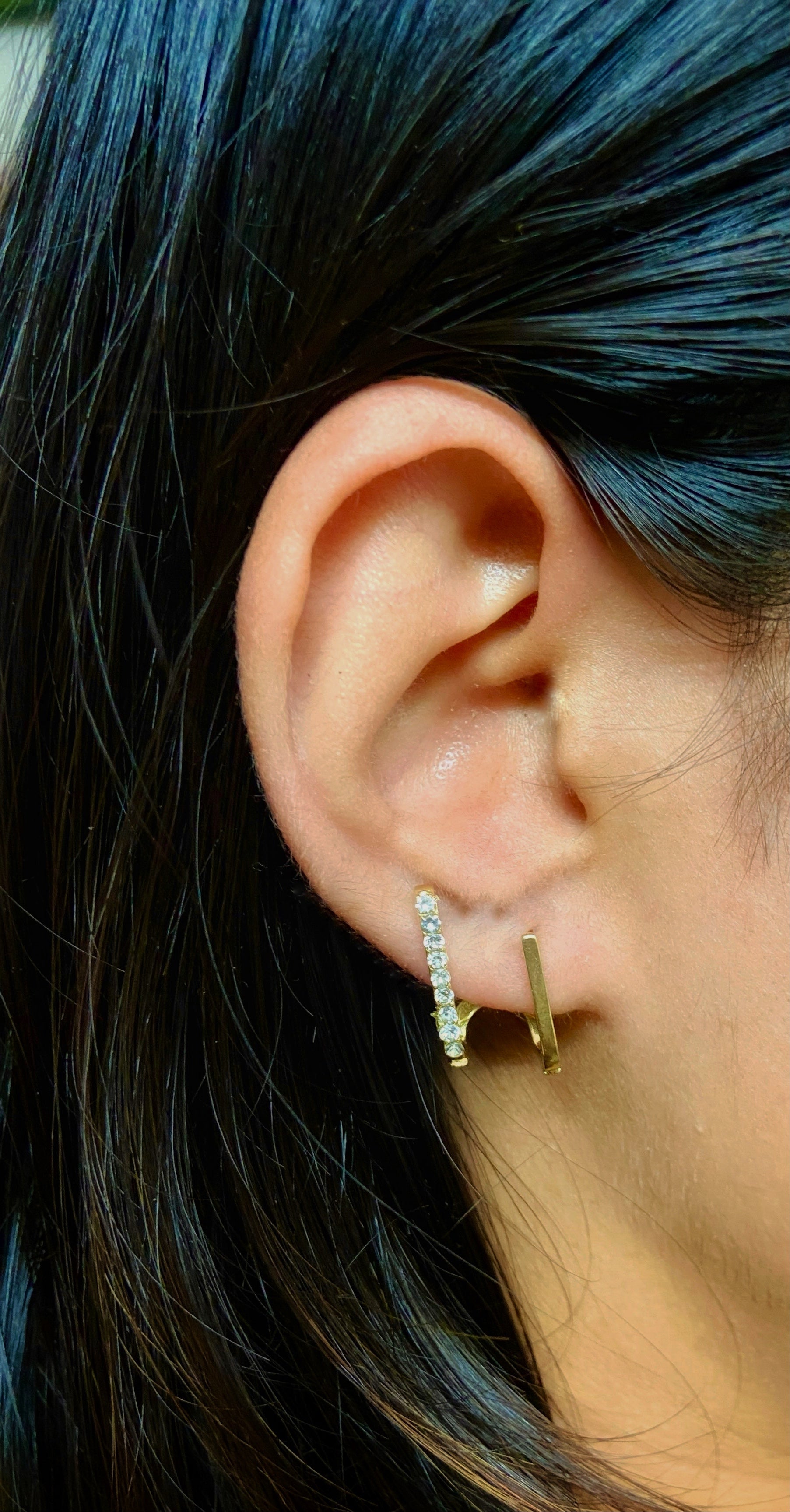 Diamond bar earrings
