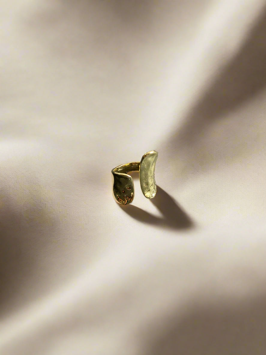 Textured brass ring