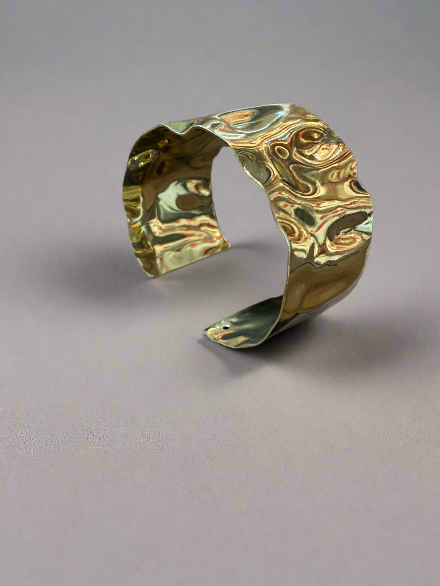 gold bracelet anti tarnish