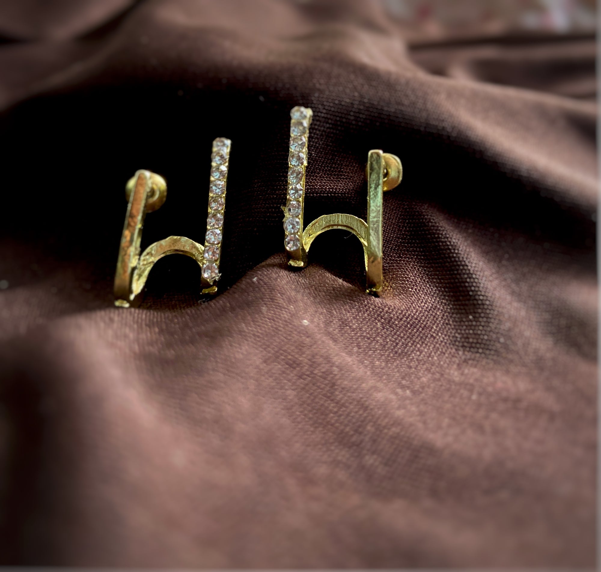 Diamond bar earrings