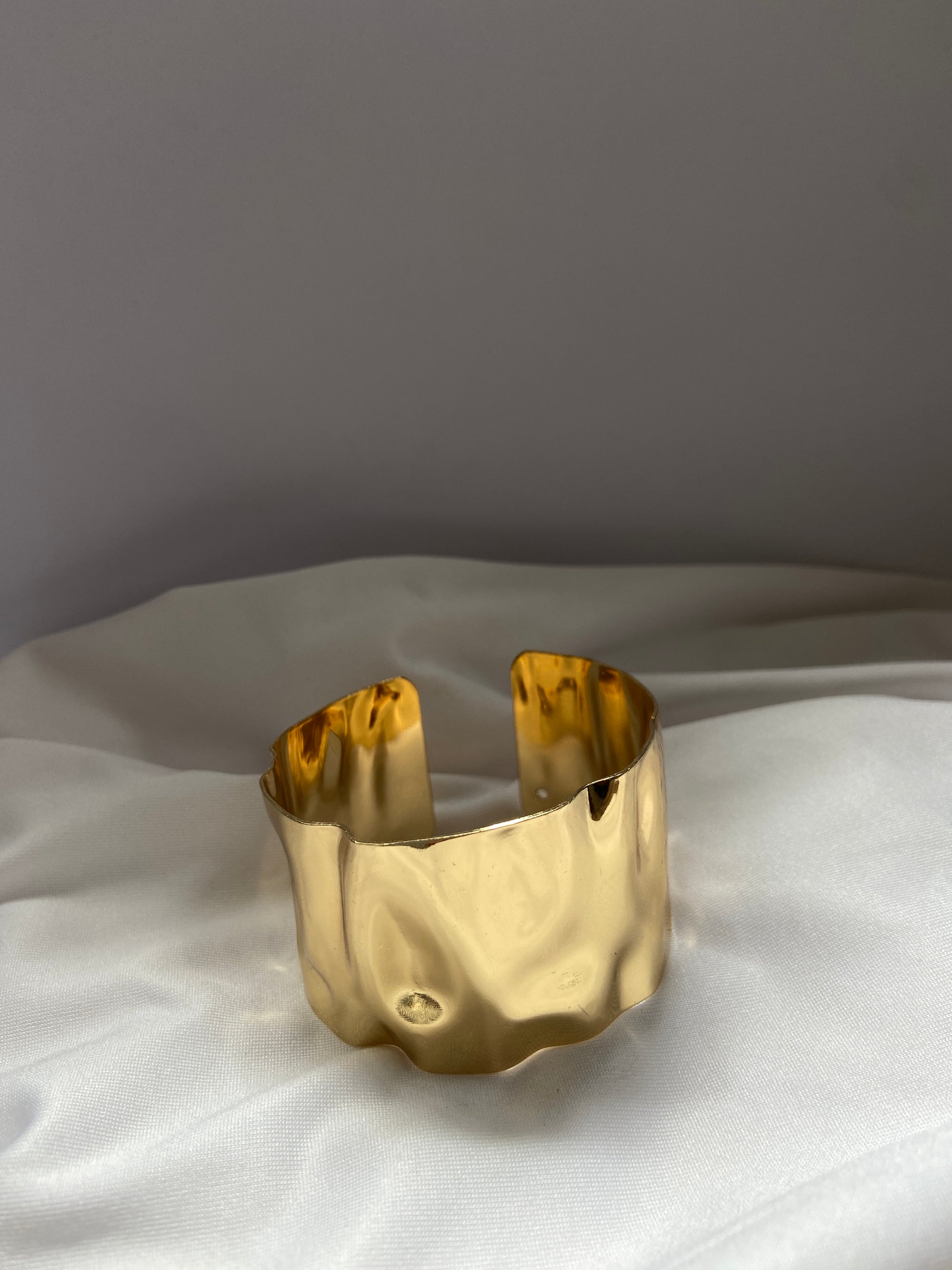 Textured Adjustable Bracelet (Anti Tarnish)